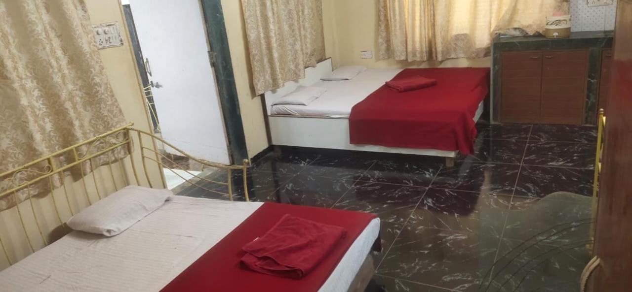 Hotel Hilltone- Matheran Kültér fotó