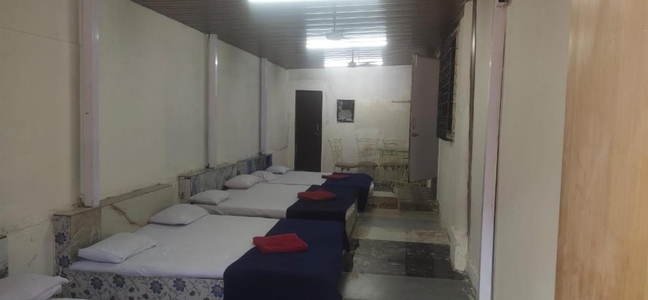 Hotel Hilltone- Matheran Kültér fotó