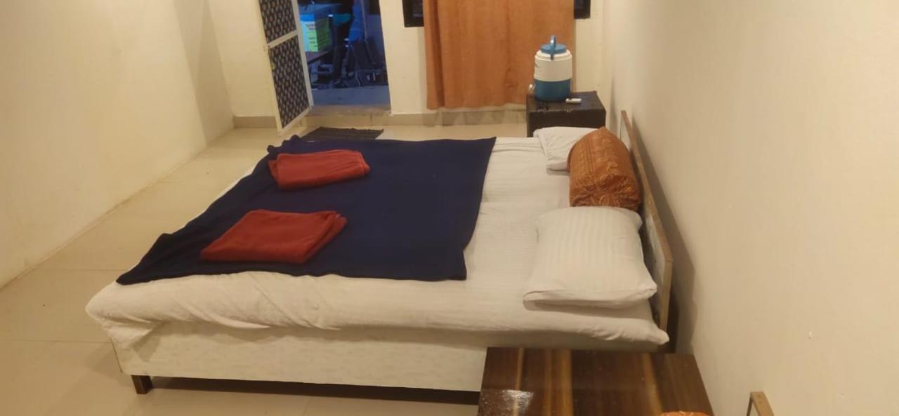 Hotel Hilltone- Matheran Kültér fotó