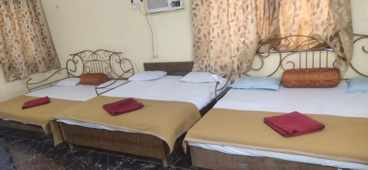 Hotel Hilltone- Matheran Kültér fotó