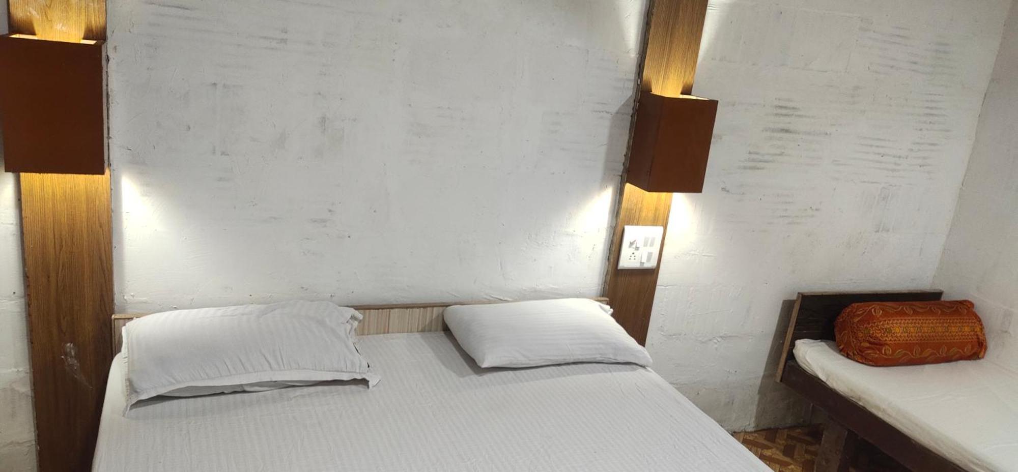 Hotel Hilltone- Matheran Kültér fotó