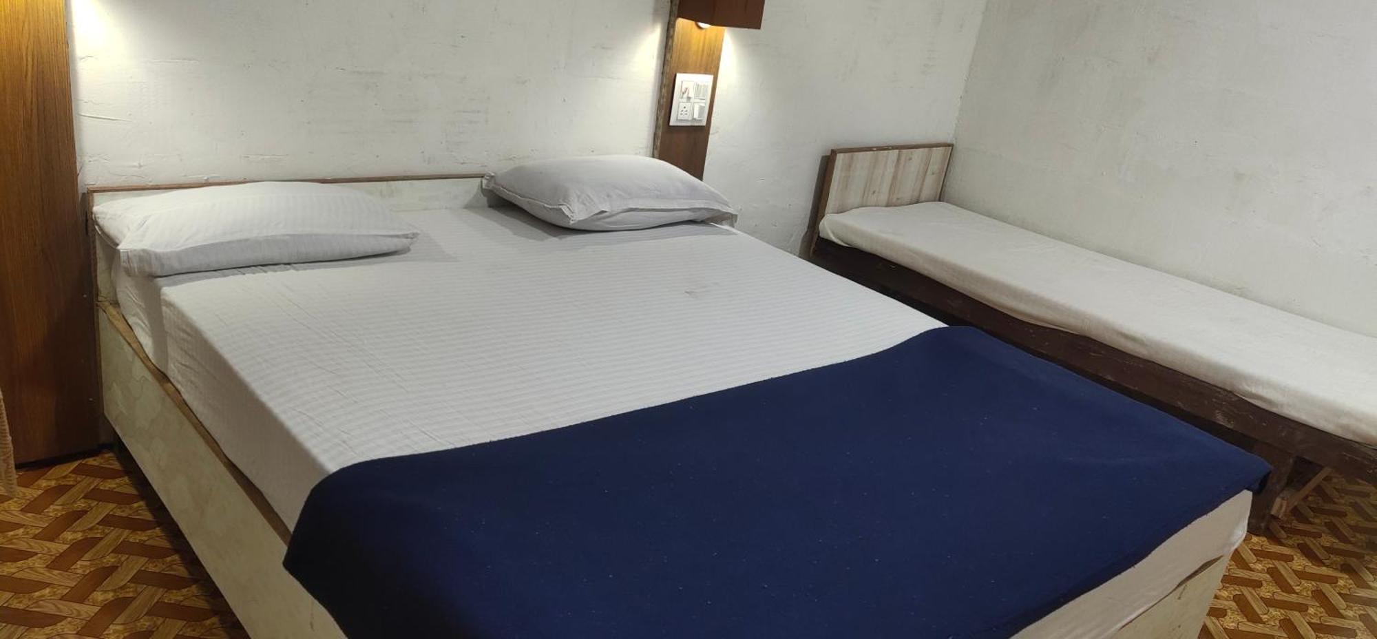 Hotel Hilltone- Matheran Kültér fotó